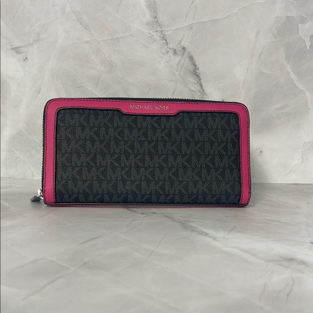 Michael Kors Cooper Pink and Black Wallet Unisex Continental Zip Wallet